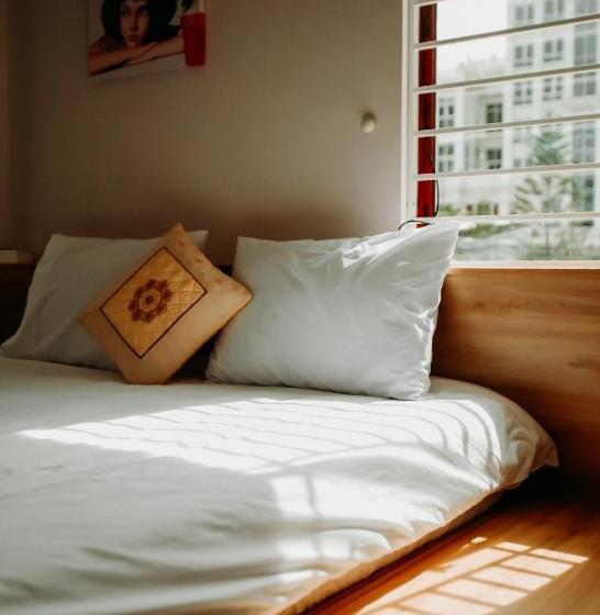 اتاق استاندارد با تخت بزرگ, Tùng Homestay