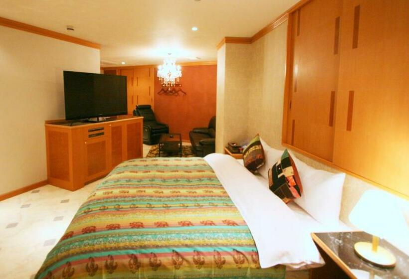 اتاق استاندارد, Sari Resort Daito