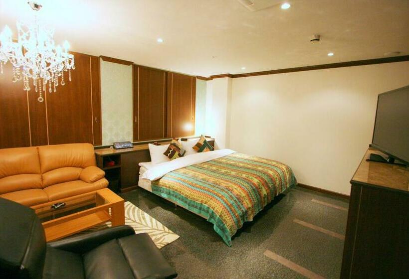 اتاق استاندارد, Sari Resort Daito