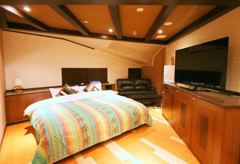 اتاق لوکس, Sari Resort Daito