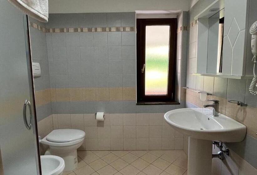 اتاق سه نفره دلوکس با چشم‌انداز دریا, Residenza Domus Aurea Tropea  Vista Mare