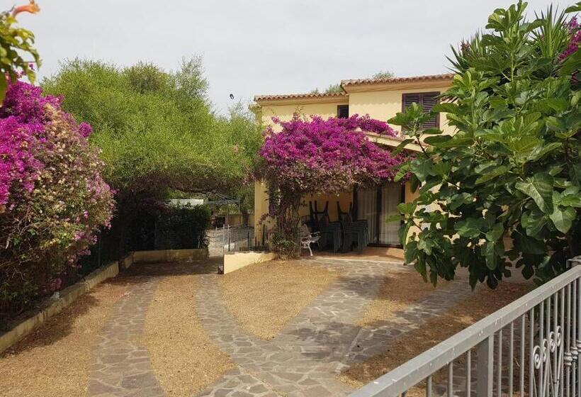 خانه 2 خوابه, Villa Dettori