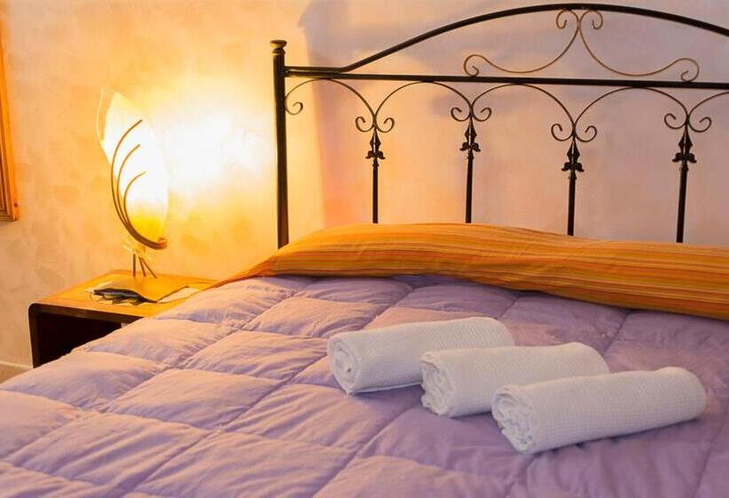 اتاق استاندارد چهار تخته, Al Borgo Vacanze B&b