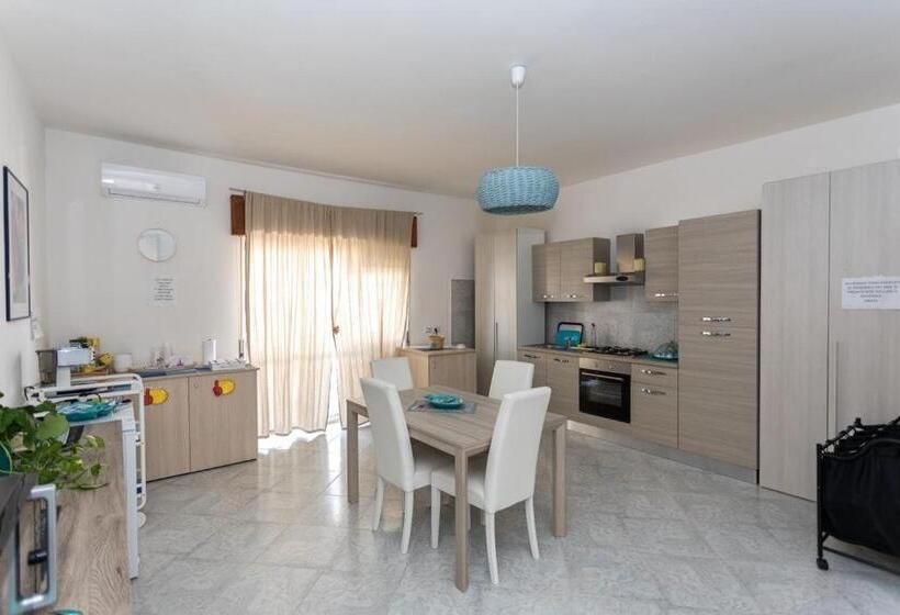 اتاق استاندارد سه نفره, B&b La Barcaccia