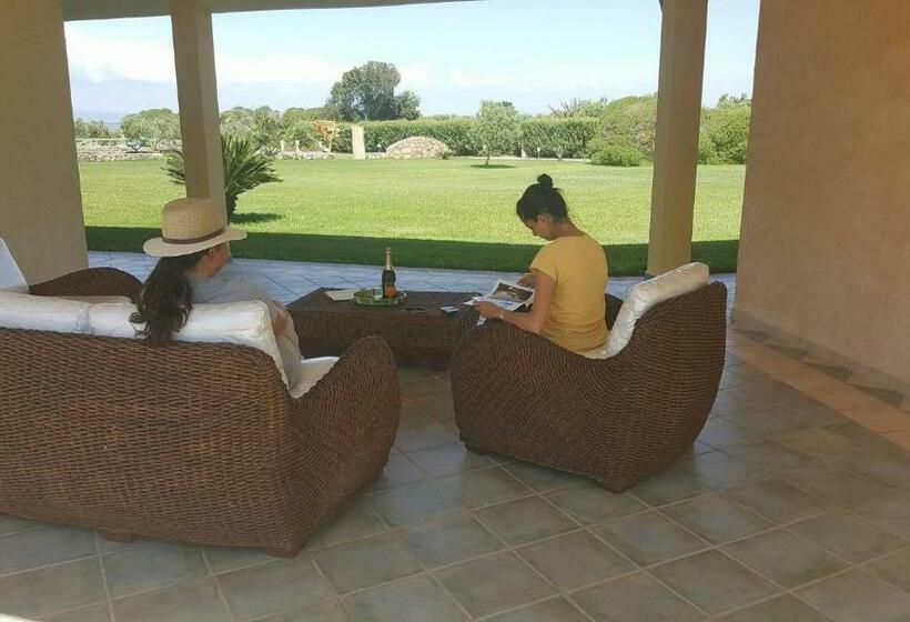 带花园景观的标准三人间, Agriturismo Sa Ruda