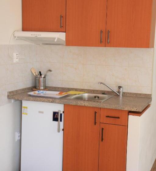 Economy Triple Room, Penzion Atlas