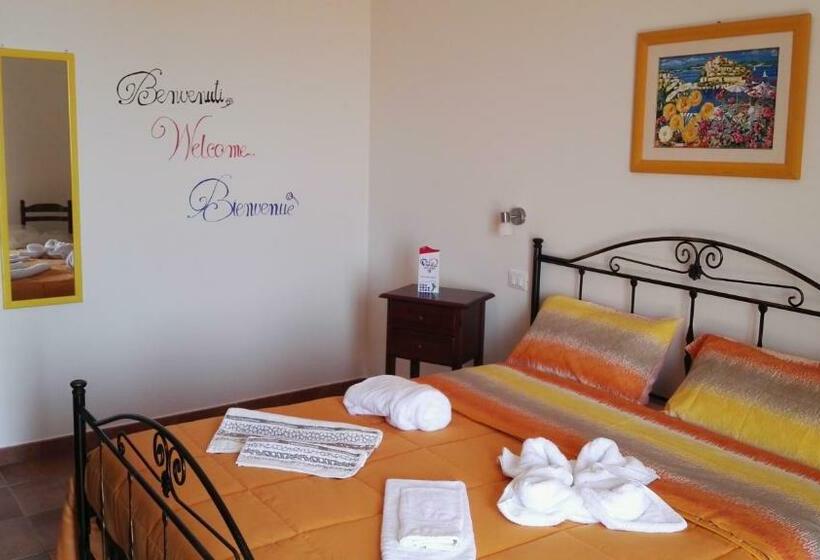 اتاق استاندارد با چشم‌انداز دریا, Agriturismo Agri Armonia