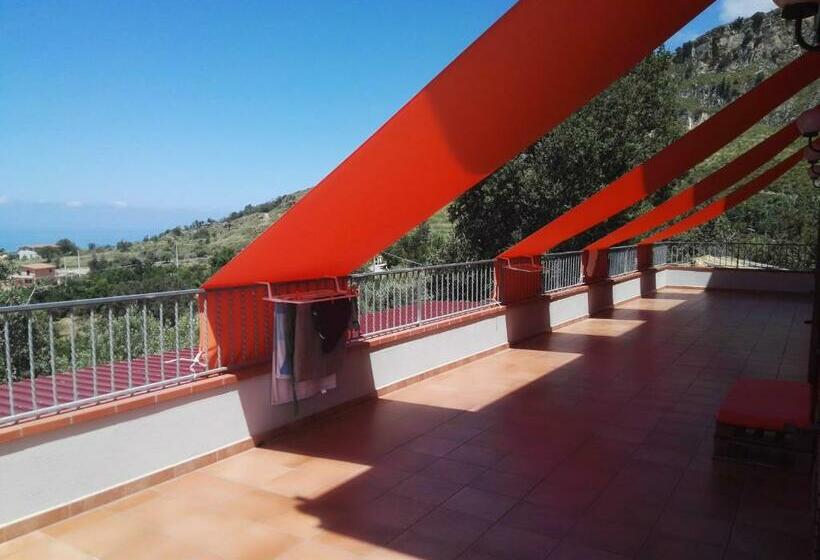 اتاق استاندارد با چشم‌انداز دریا, Agriturismo Agri Armonia