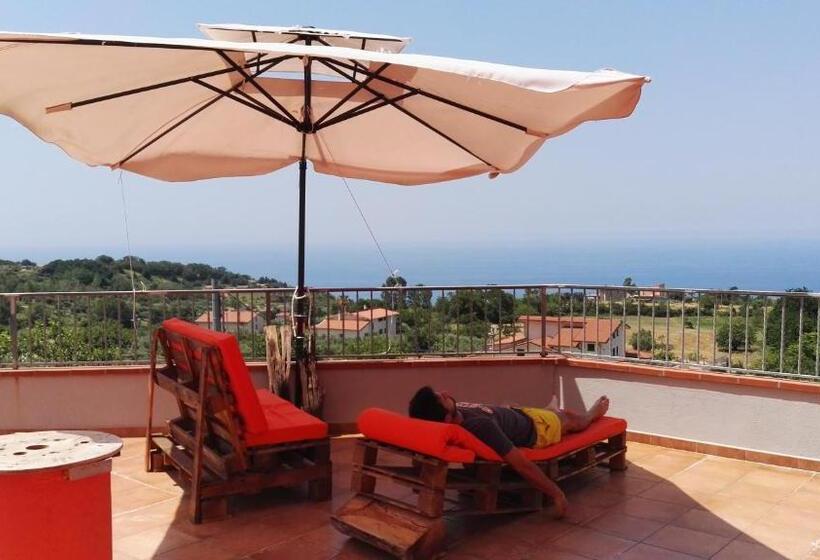 اتاق استاندارد با چشم‌انداز دریا, Agriturismo Agri Armonia