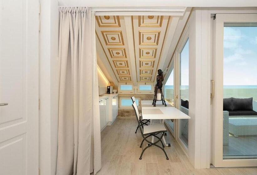 1 Bedroom Penthouse Apartment, Opera Arte Suite Apartments