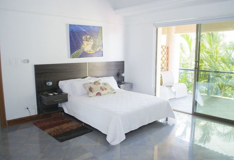 سوییت جونیور, Porto Bello Hotel Boutique
