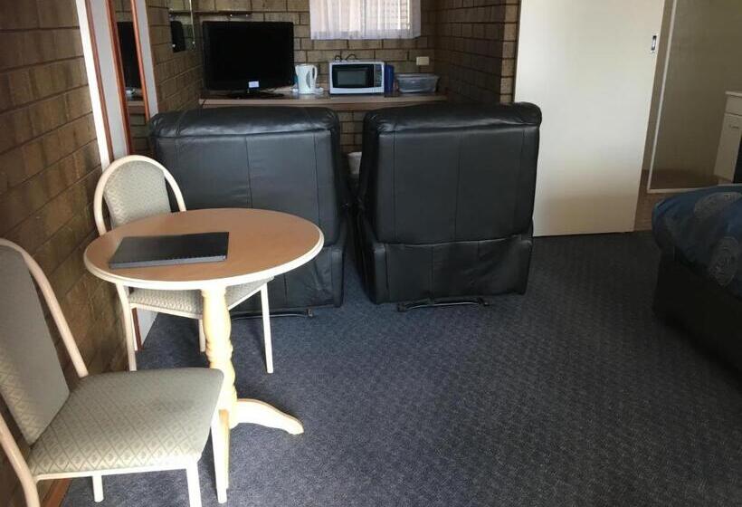 Номер Deluxe, Airport Whyalla Motel