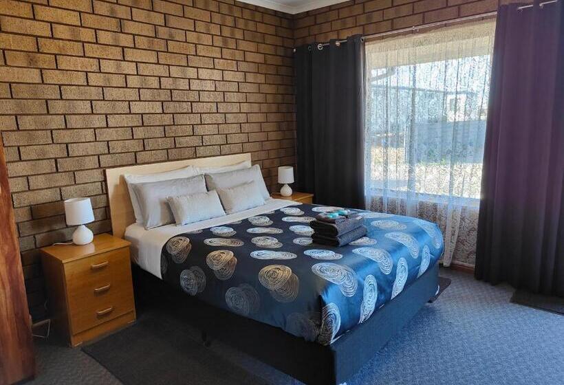 Номер Deluxe, Airport Whyalla Motel