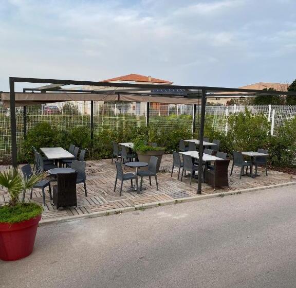 Junior Suite, The Originals City, Hôtel Les Dômes, Perpignan Sud Saleilles