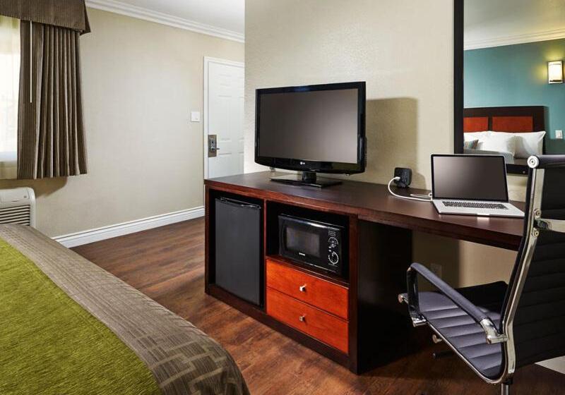 اتاق استاندارد با تخت بزرگ, American Inn Downey