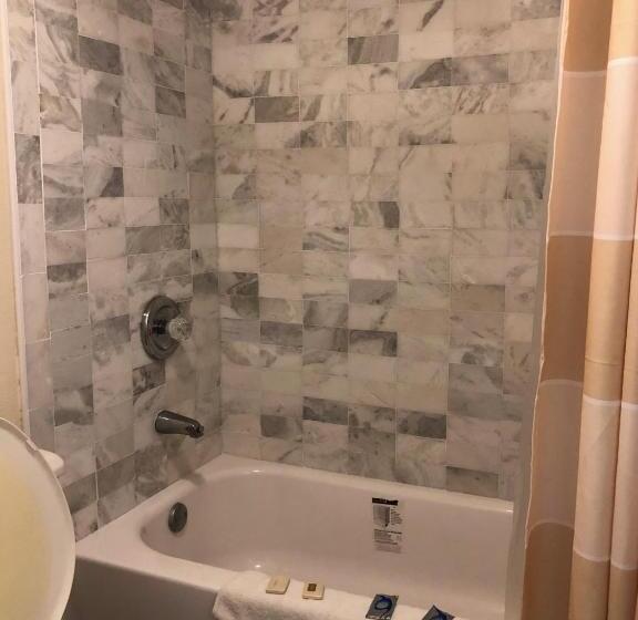 اتاق استاندارد با 2 تخت دوبل, Americas Best Inn   Savannah I 95