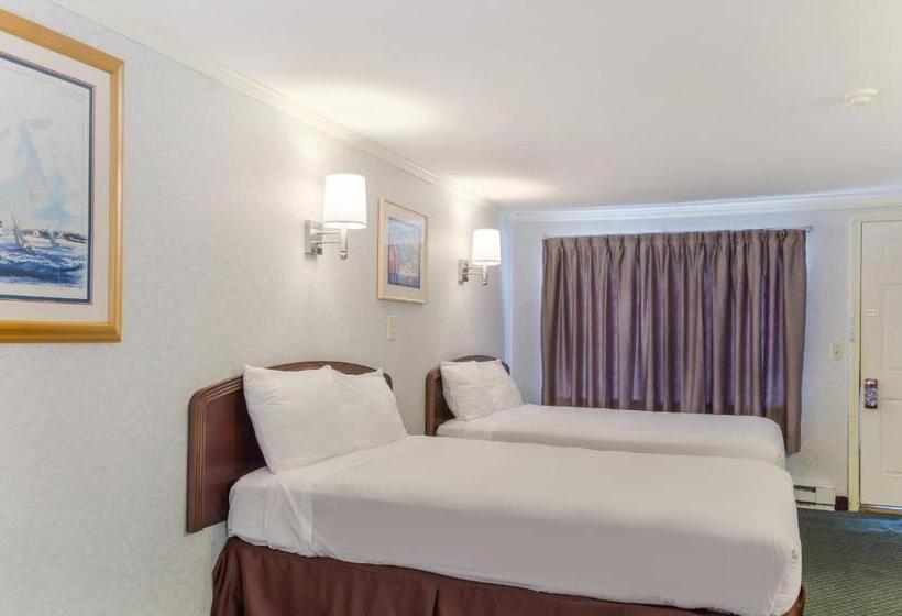 디럭스 룸, America S Best Value Inn & Suites/hyannis