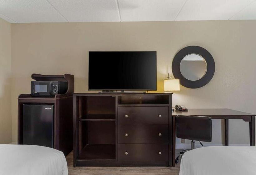 Standard Room, Clarion Pointe Kimball