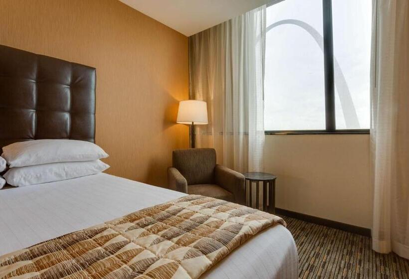 اتاق سوپریور با تخت بزرگ, Drury Plaza St Louis At The Arch