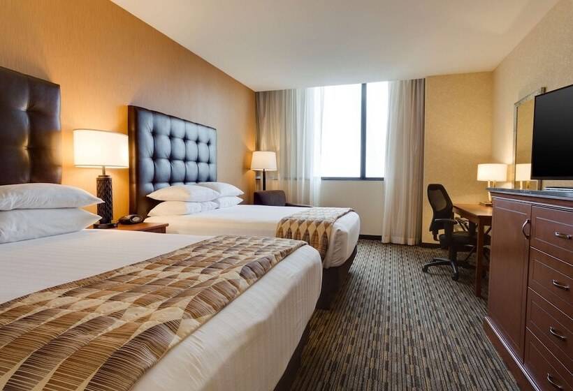 Deluxe Room with Views, Drury Plaza St Louis At The Arch