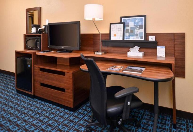 Quarto standard, Fairfield Inn & Suites Louisville North