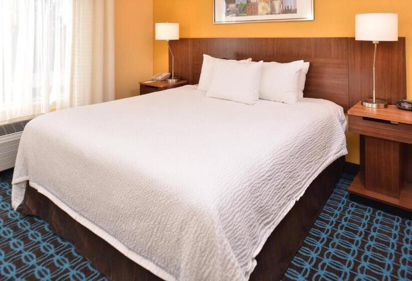 Quarto Standard Cama King, Fairfield Inn & Suites Louisville North