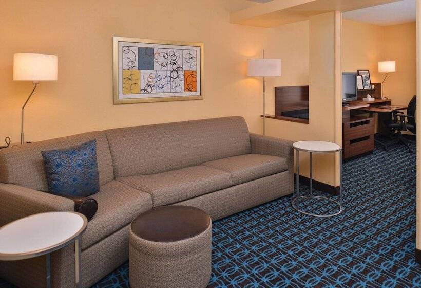 سوییت اجرایی, Fairfield Inn & Suites Louisville North
