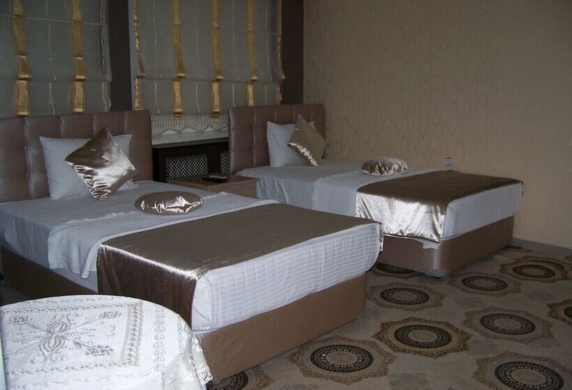 اتاق استاندارد سه نفره, Grand Sinan