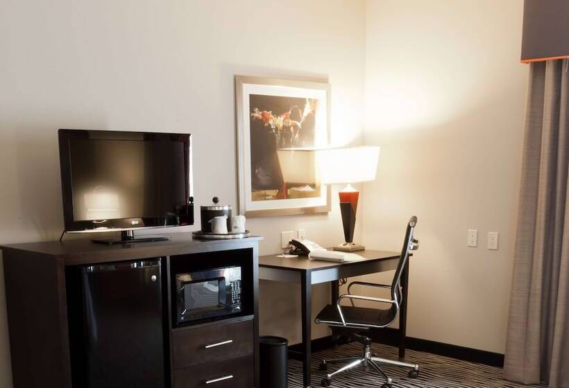 اتاق استاندارد, Hampton Inn & Suites Tulsa/central