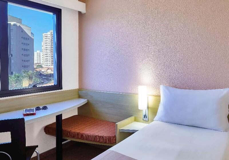 آپارتمان 1 خوابه, Ibis Taubate
