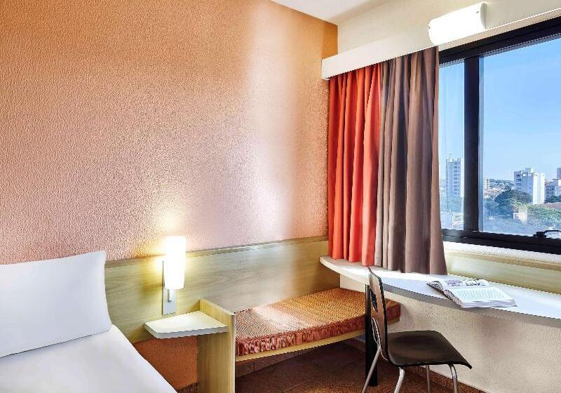 آپارتمان 1 خوابه, Ibis Taubate