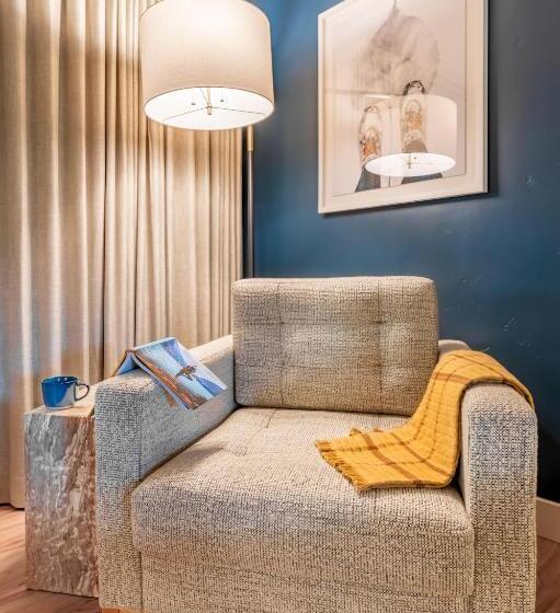 اتاق استاندارد با تخت بزرگ, The Incline Lodge