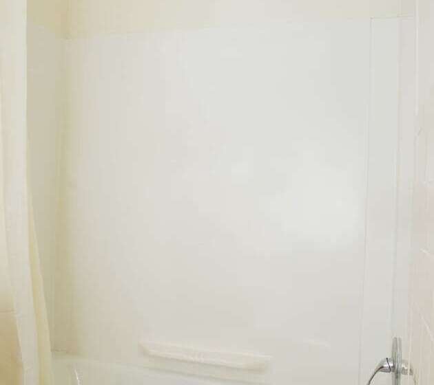 اتاق استاندارد با تخت دوبل, Travelers Inn