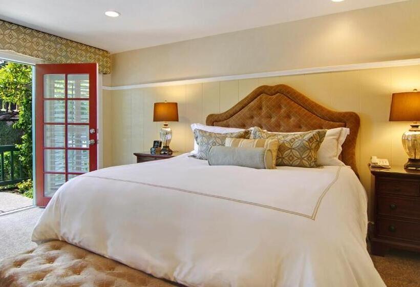 اتاق استاندارد با تخت بزرگ, Wayside Inn