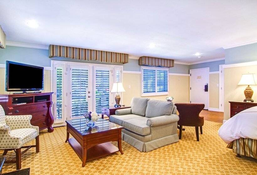 سوئیت پریمیوم, Wayside Inn