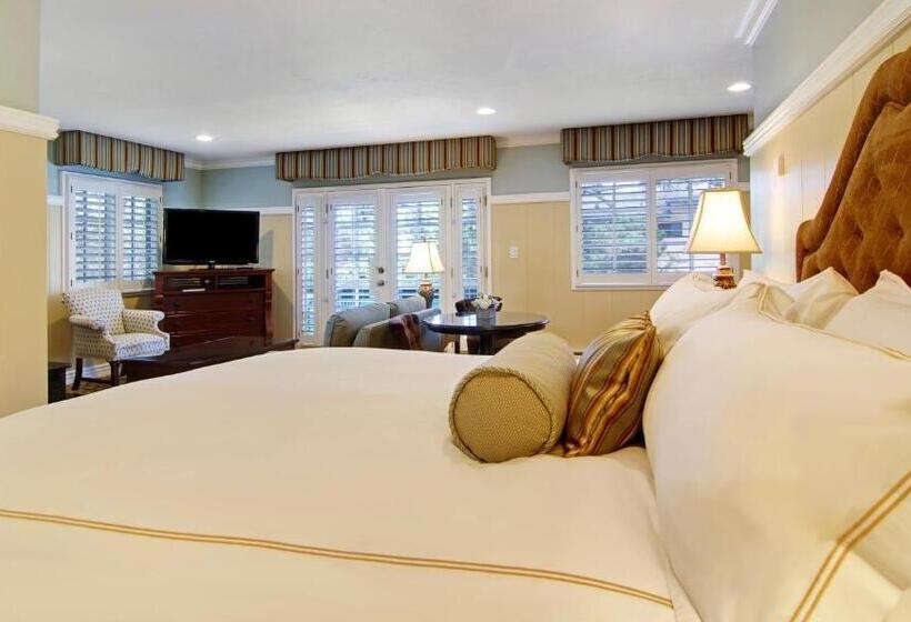سوئیت با تخت بزرگ, Wayside Inn