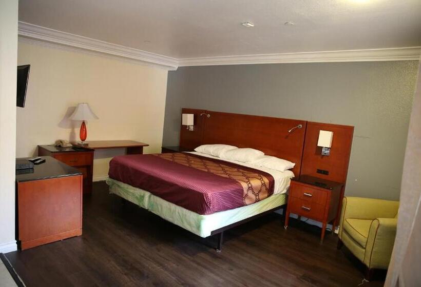 اتاق استاندارد با تخت بزرگ, Chateau Inn & Suites