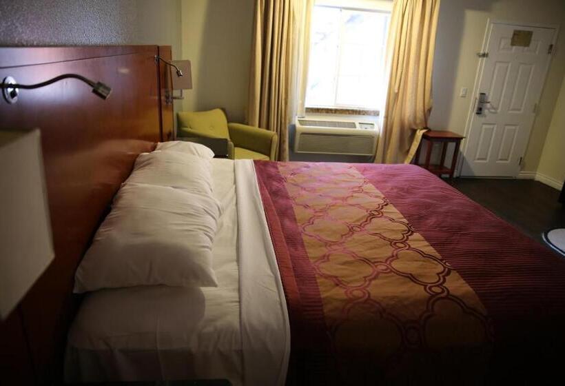 اتاق استاندارد با تخت بزرگ, Chateau Inn & Suites