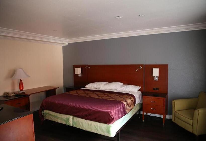 اتاق استاندارد با تخت بزرگ, Chateau Inn & Suites