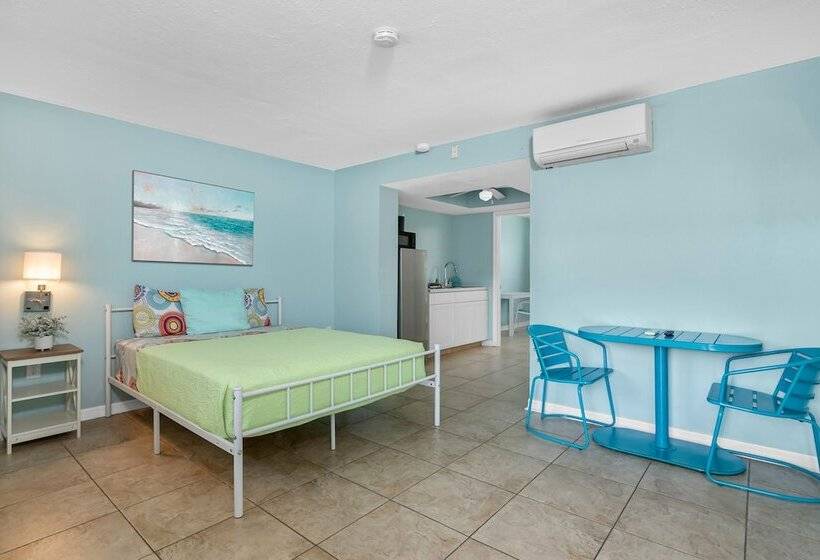 سوئیت دلوکس 2 خوابه, Latitude 26 Waterfront Resort And Marina
