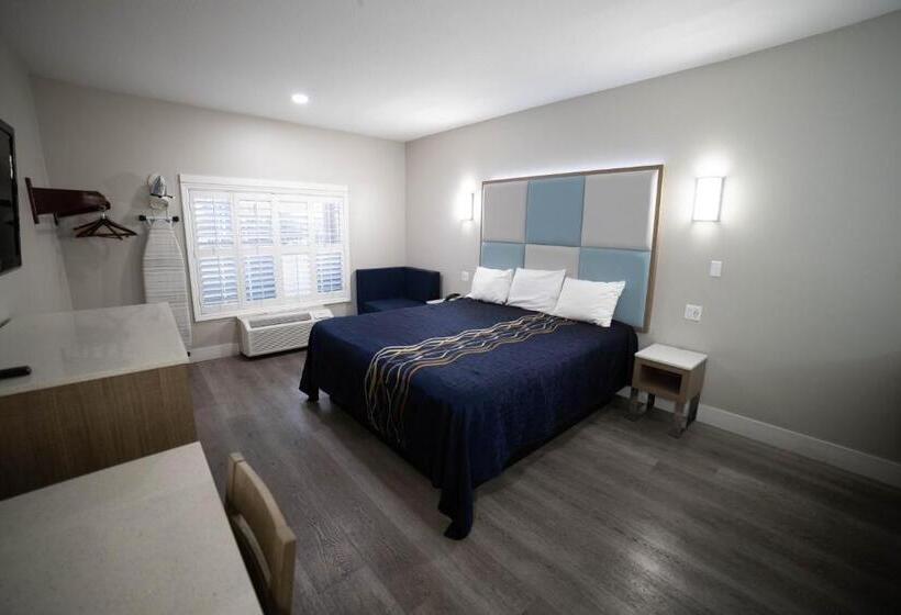 Quarto Deluxe Cama King, Mid City Inn & Suites Pico Rivera