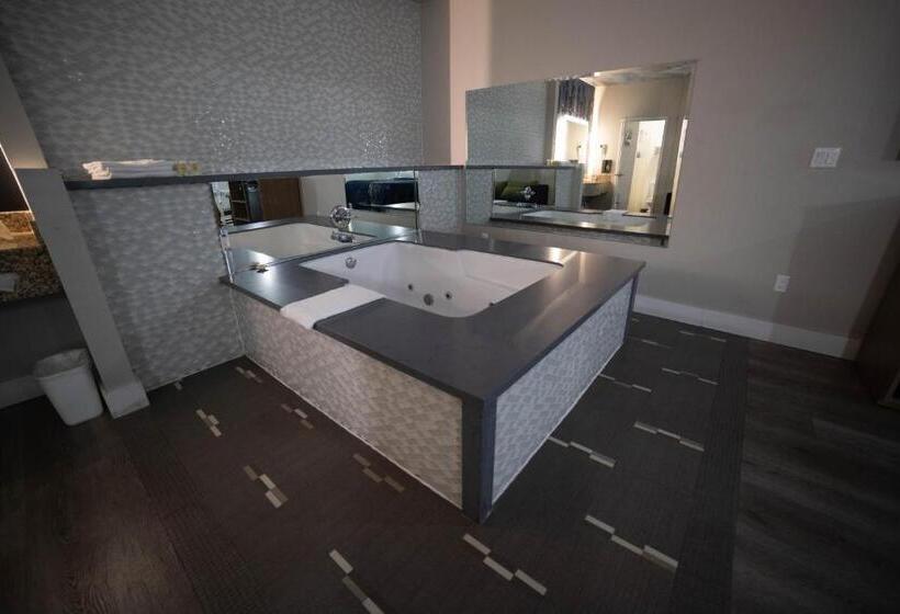 سوئیت با وان آب گرم, Mid City Inn & Suites Pico Rivera