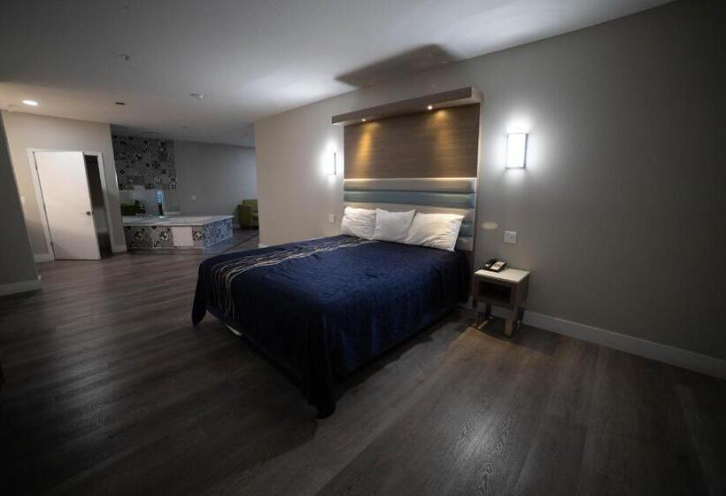 سوئیت با وان آب گرم, Mid City Inn & Suites Pico Rivera
