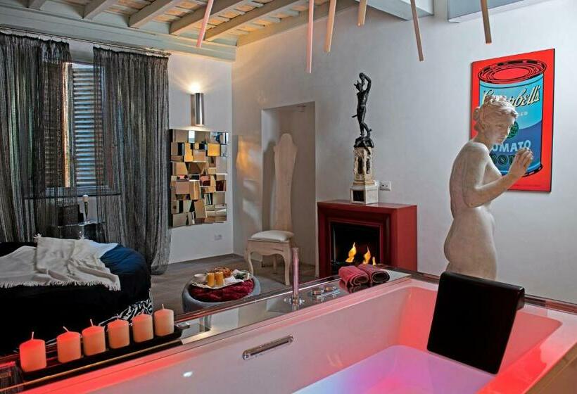 سوییت جونیور, Pantheon Relais Luxury