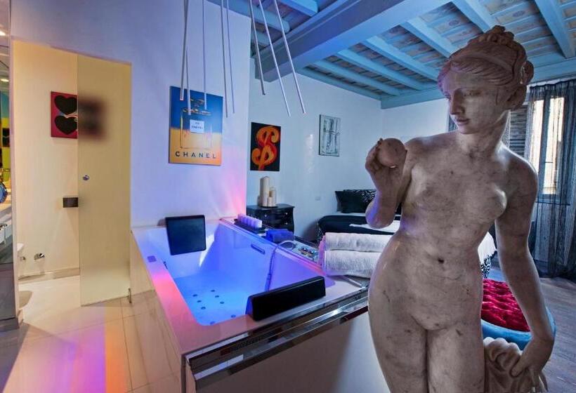 سوییت جونیور, Pantheon Relais Luxury