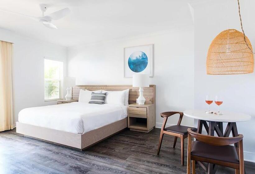 اتاق استاندارد با تخت بزرگ, Parrot Key Hotel & Villas