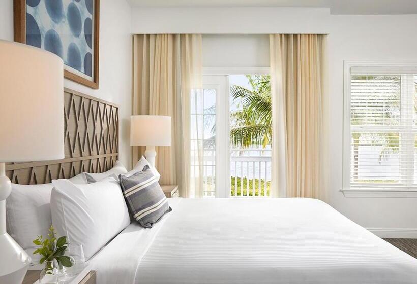 سوئیت با چشم‌انداز, Parrot Key Hotel & Villas