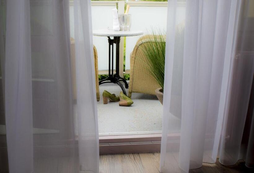 Comfort room with balcony, Strandhotel Bos En Duin