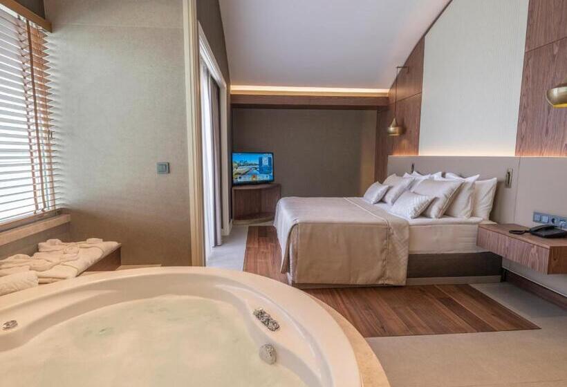 带大床的套房, Adenya Hotel & Resort Halal All Inclusive
