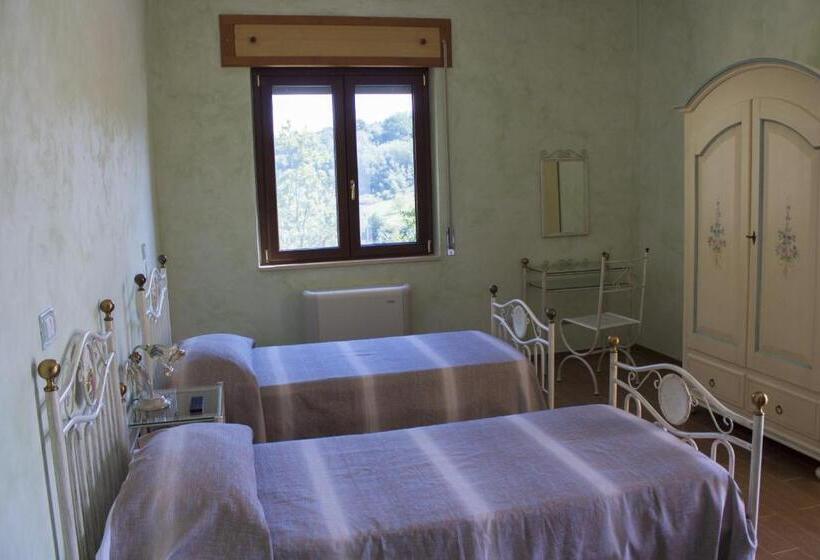 اتاق استاندارد با چشم‌انداز, Agriturismo La Turritella